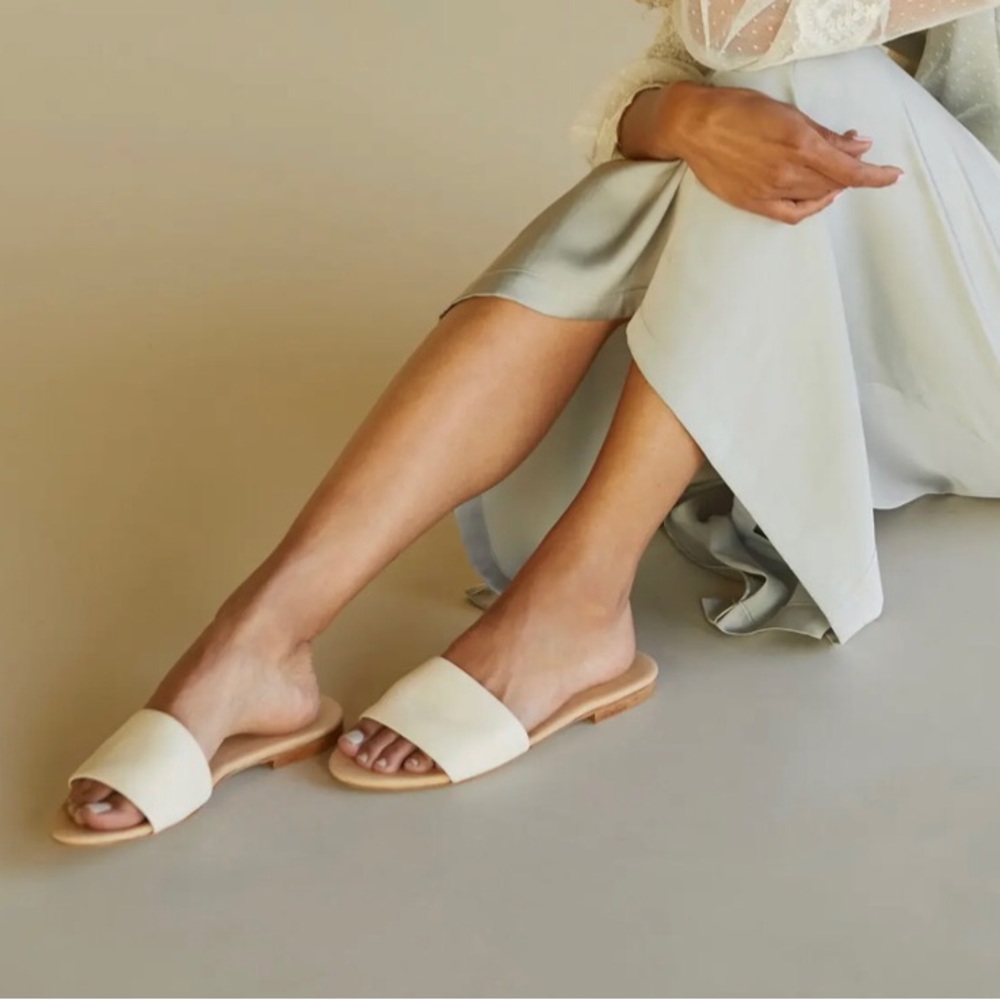 Nisolo Isla slide sandal (white)